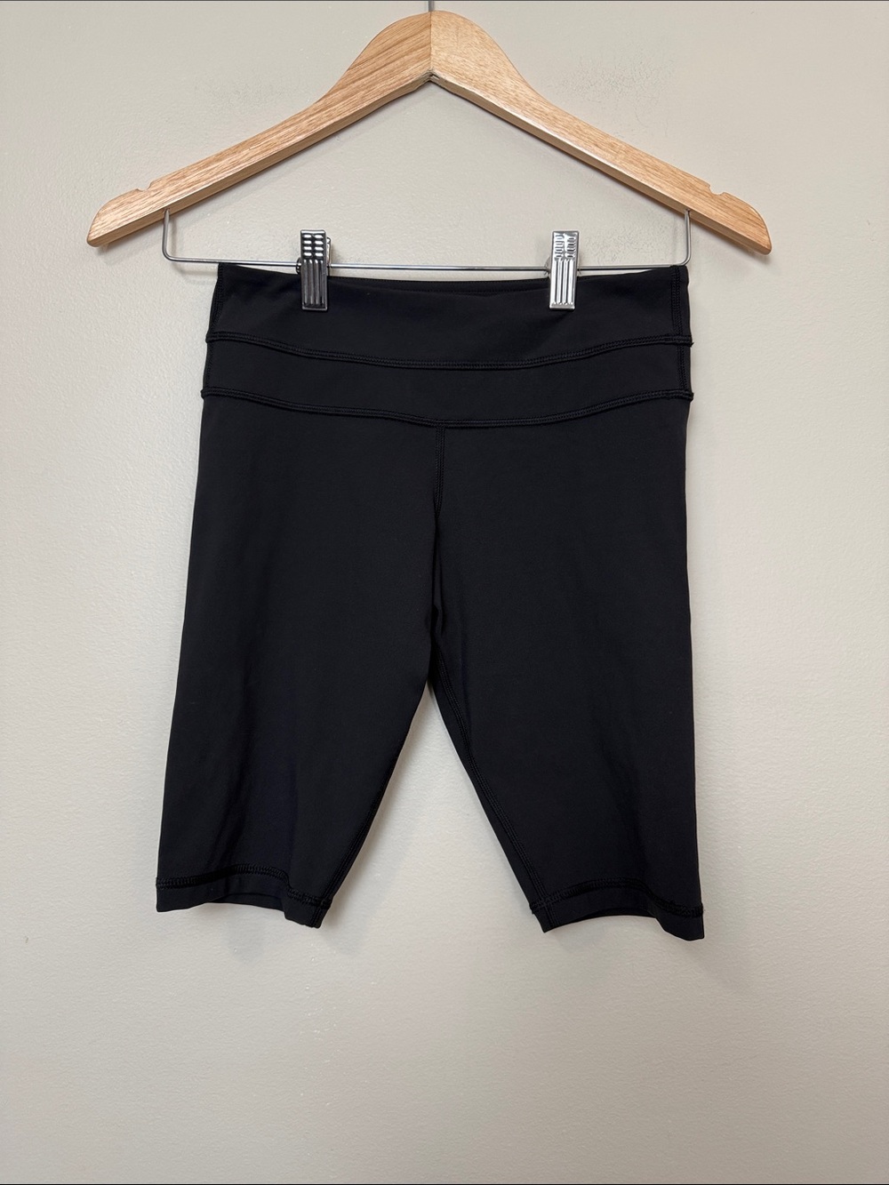 Lululemon Biker Shorts size size 4 tall